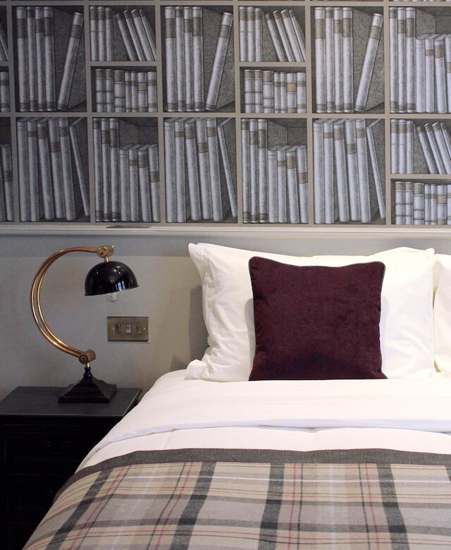 ザ ワン タン パブ アンド ルームズ