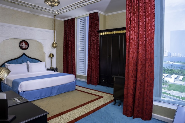 サラヤ コーニッシュ ホテル