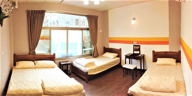 花蓮アーロウ ホステル ホテル (花蓮阿羅國際旅館官網青年旅舍)