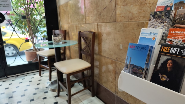 アンブロシア スイーツ & アパーツ