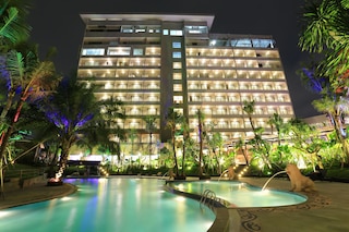 イジェン スイーツ ホテル