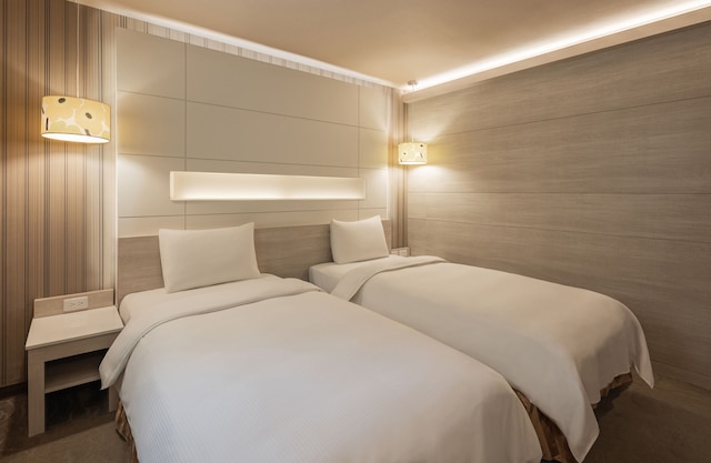 カインドネス ホテル ジョンシャン バーダァー (康橋商旅 - 中山八德館)