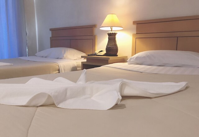 マニールート ホテル スリン