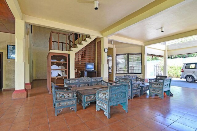 スージ バンガロー