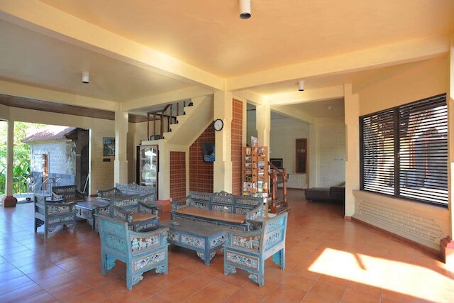 スージ バンガロー