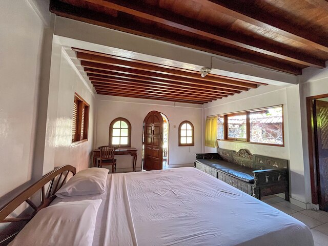 スージ バンガロー