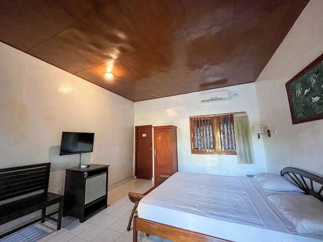 スージ バンガロー