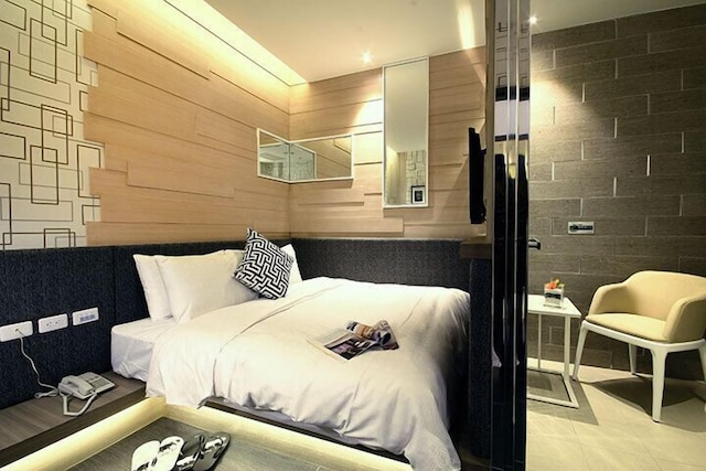 レーシン ホテル (麗馨精品商旅)