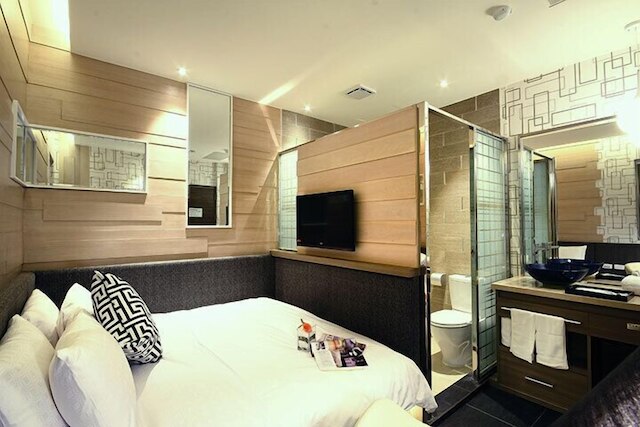 レーシン ホテル (麗馨精品商旅)