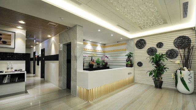 レーシン ホテル (麗馨精品商旅)