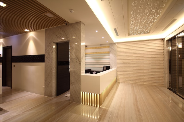 レーシン ホテル (麗馨精品商旅)