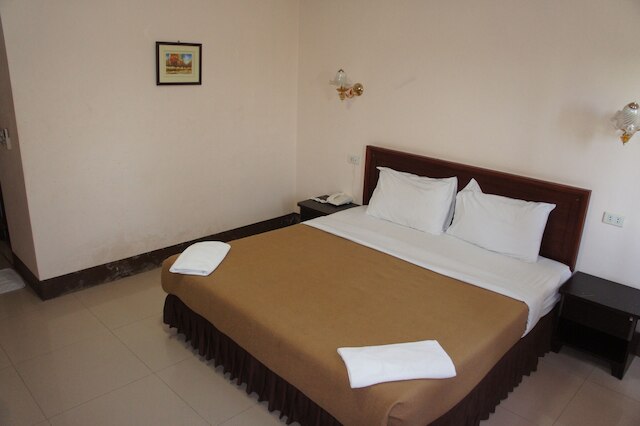 チャレウネホウン ホテル