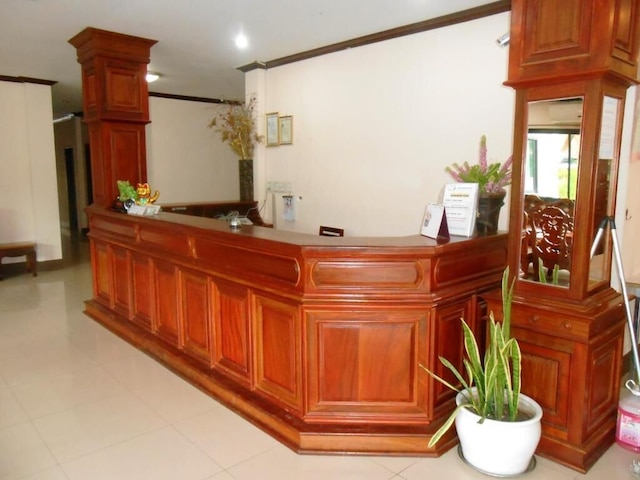 チャレウネホウン ホテル