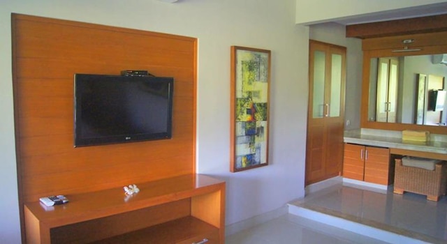 パノラマ コテージズ II