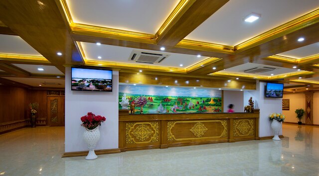 Su Tine San Royal Palace Hotel