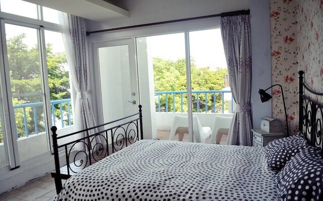 オイア カフェ B&B (伊亞民宿)