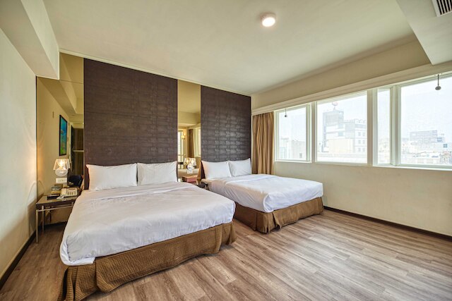 ジー リー ホテル (日立大飯店)