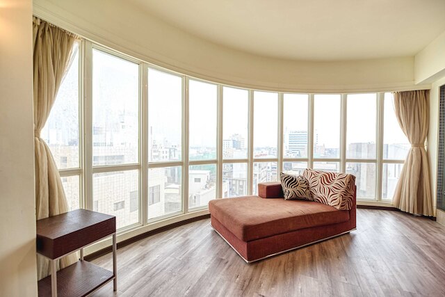 ジー リー ホテル (日立大飯店)