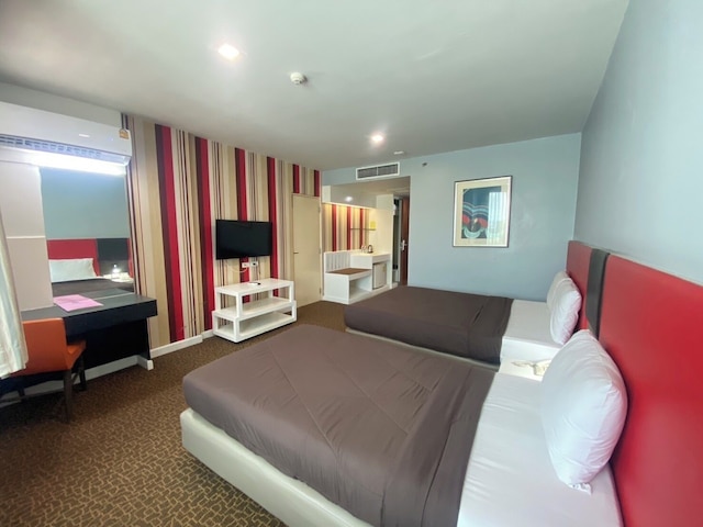 タムロンジン ホテル