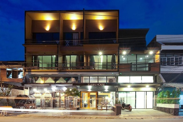 3ラーン ハウス