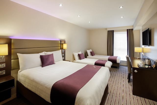 Premier Inn Liverpool North
