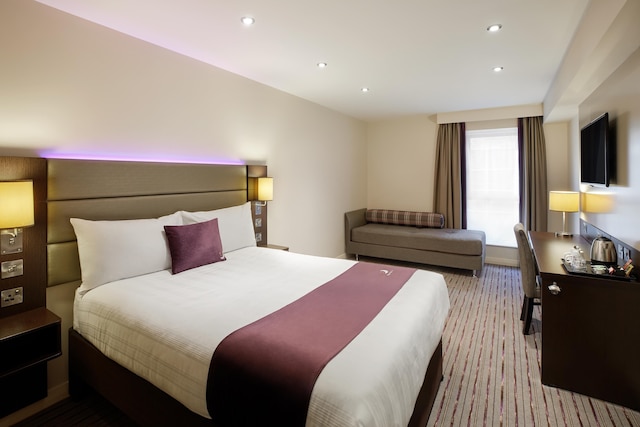Premier Inn Liverpool North