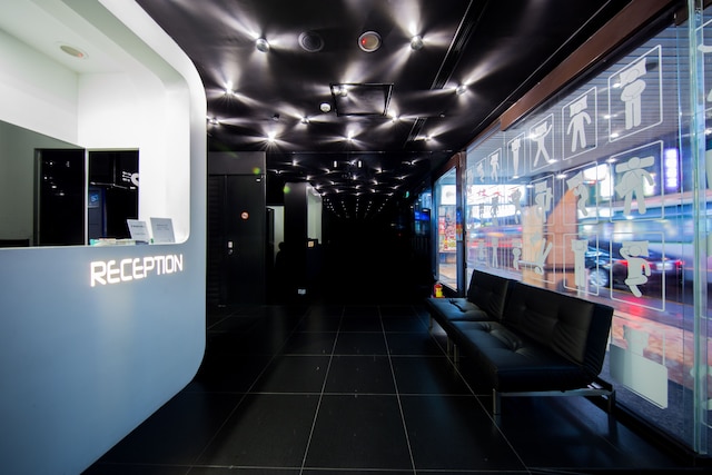 スリープボックス ホテル - 西門 (睡覚盒子軽旅 - 西門)