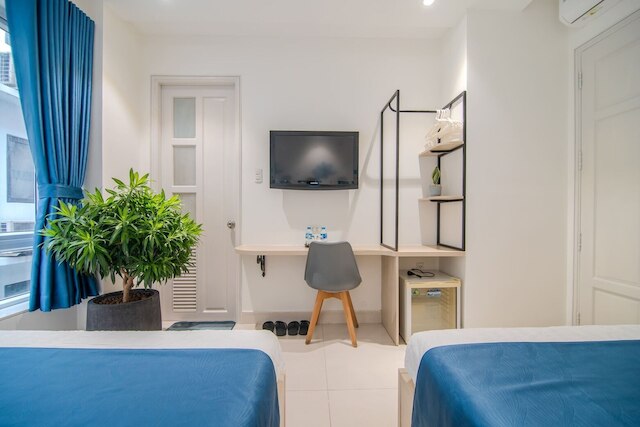 ビン ビン ホテル 6 ニア SECC D7