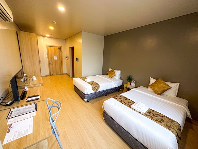 マディソン 101 ホテル & タワー