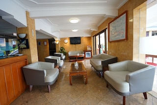 ホテル セレクタ バトゥ マラン