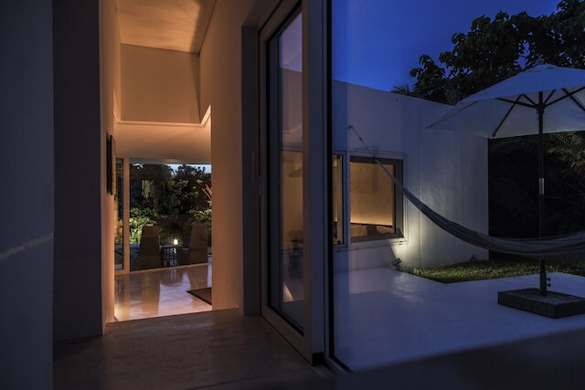 JUSANDI (ユサンディ)