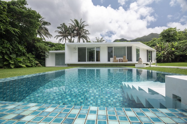 JUSANDI (ユサンディ)