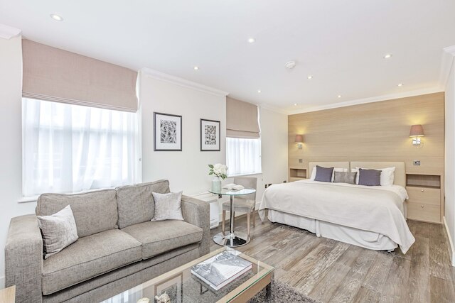 アッシュバーン コート