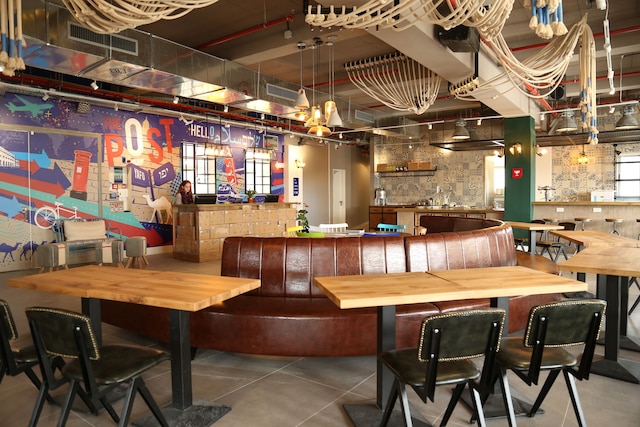 ザ ポスト ホステル