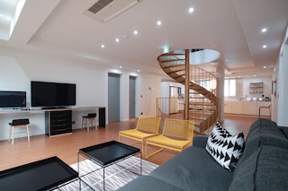 イェフォー ゲストハウス