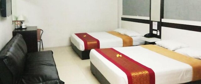 デ ワヒュ ホテル