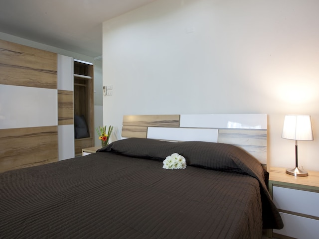 トンティップ プレイス