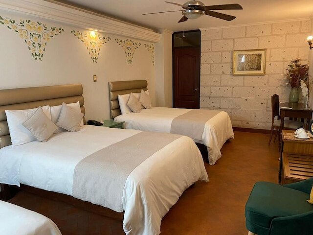 カタリ ホテル プラザ デ アルマス