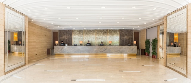 カオルーン ハーバーフロント ホテル (九龍海湾酒店)