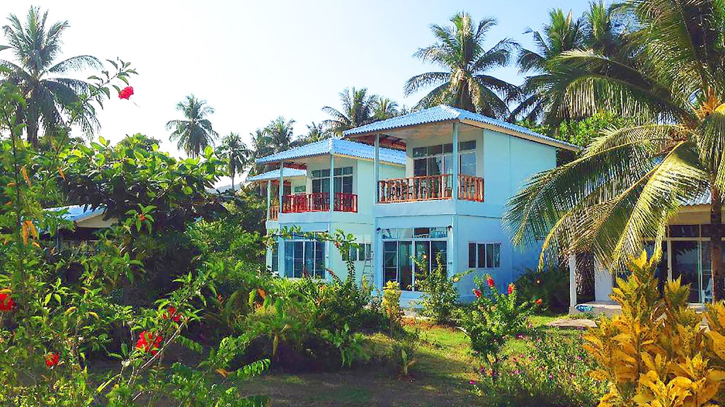 4.コ ムック リヴィエラ ビーチ リゾート