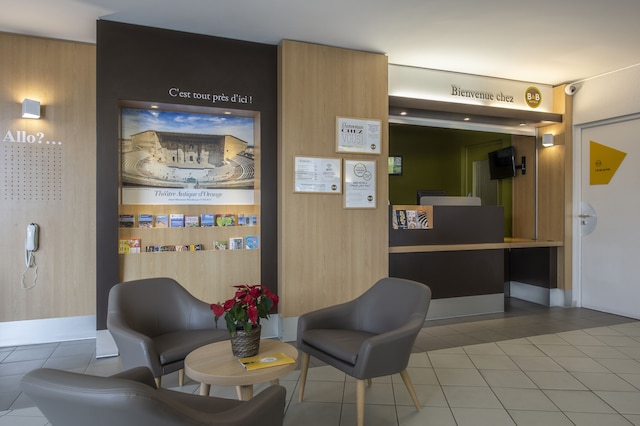 B&B ホテル オレンジ