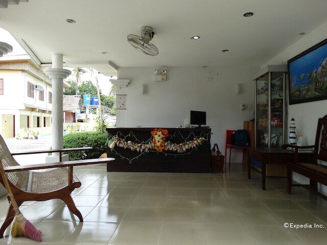 ホワイツ アンド グリーンズ ビーチ リゾート