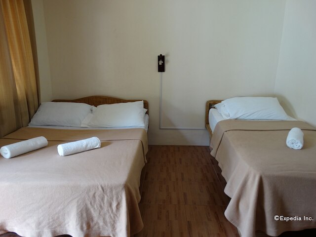 ホワイツ アンド グリーンズ ビーチ リゾート