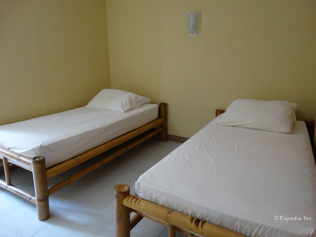 ホワイツ アンド グリーンズ ビーチ リゾート