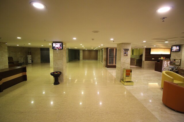 ホテル ゴールデン グランド