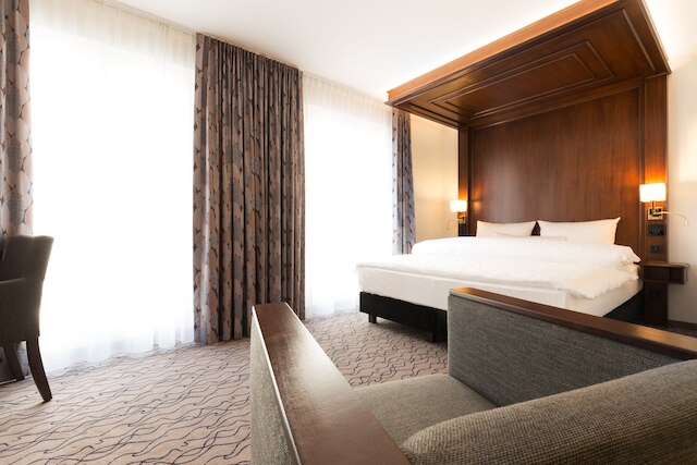 アドヴァステイ バイ キングス