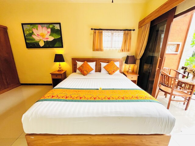 トゥブサヤ ホームステイ