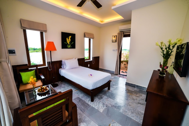 ヴィラ オーキッド ガーデン リバーサイド ホイアン