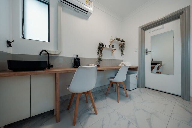 コージー M ホステル