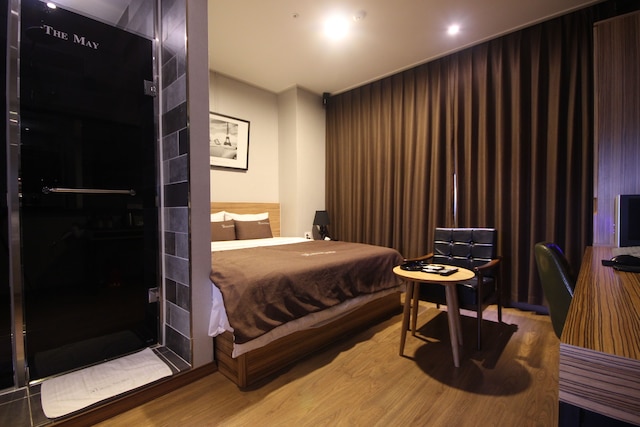 ホテル ザ メイ